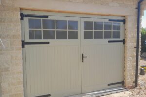 Cedar Door Edale Side Hinged Fully finished in Farrow and Ball French Gray No 18