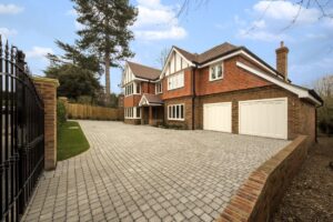 Ashtead house and driveway