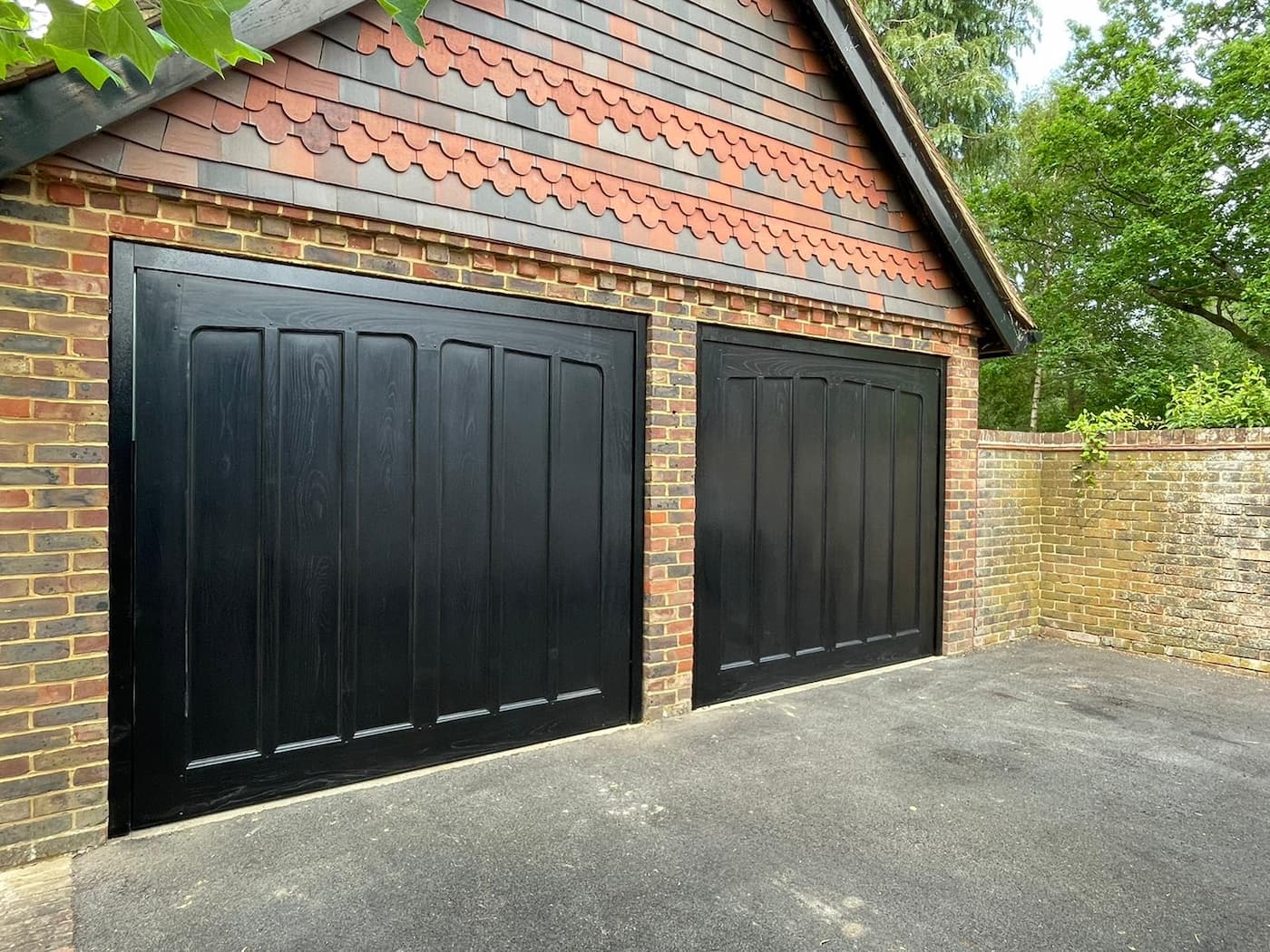 GRP Ashtead Up and Over Single Sized in Ebony Black - Automated