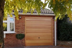 Cedar Door - Barlow