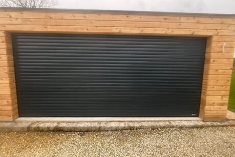 Aluroll 77 Roller Door Anthracite Grey