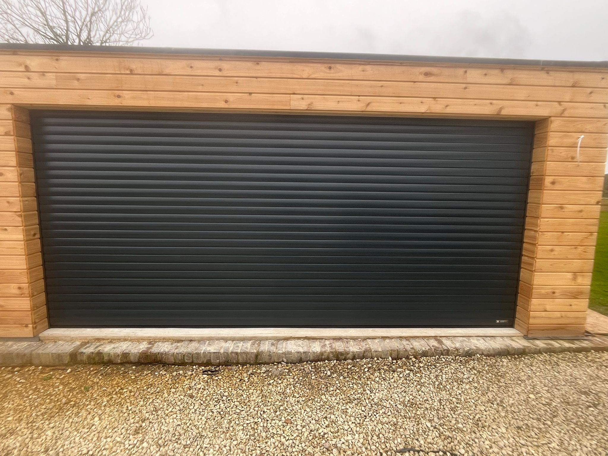 Aluroll 77 Roller Door Anthracite Grey